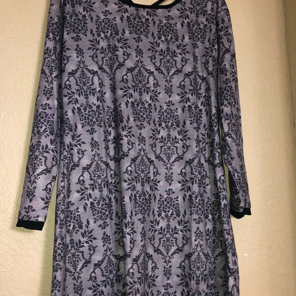 Bali 2pc pajama set size medium - Picture 7 of 10